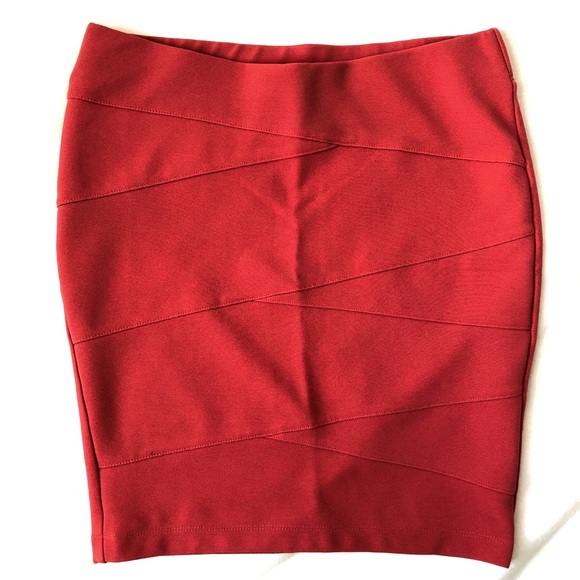 Stoosh Dresses & Skirts - 🌺 Stoosh mini pencil skirt (Valentine’s Skirt)